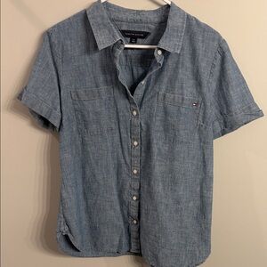 Tommy Hilfiger Women’s Short Sleeve Chambray Shirt - Light Blue